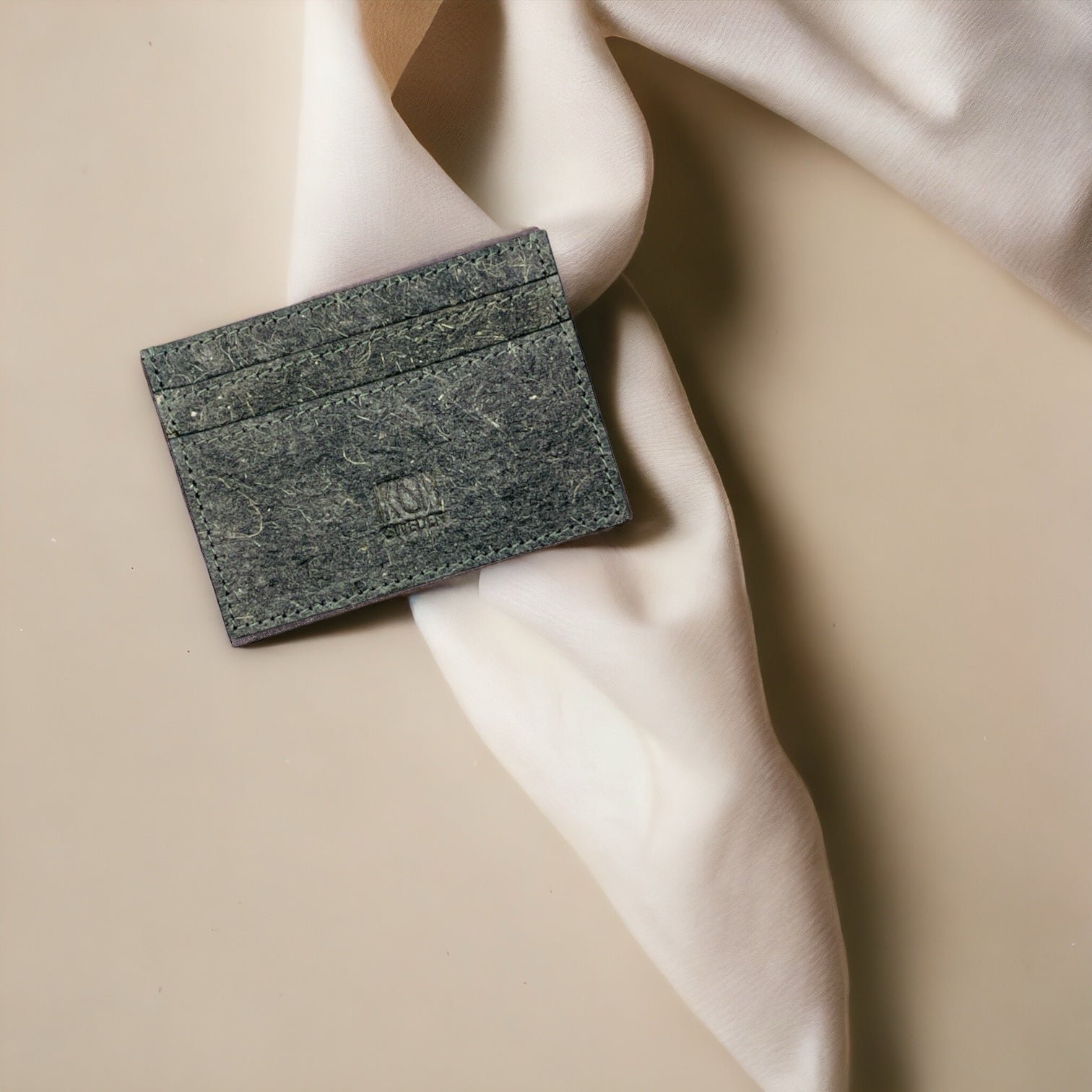 Slim korthållare herr i växtbaserat läder - Image 4