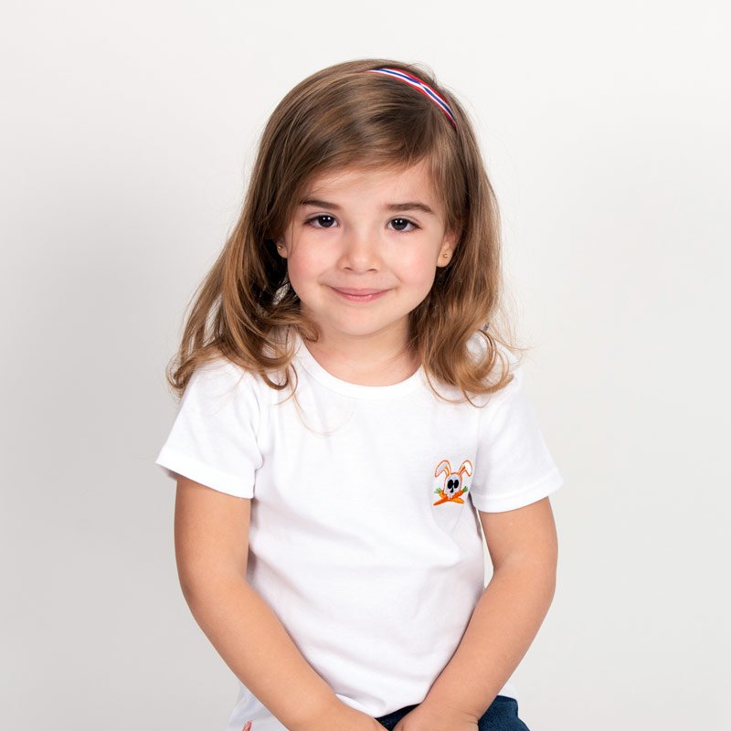 Ekologisk t-shirt för baby – Vit med broderi - Image 2